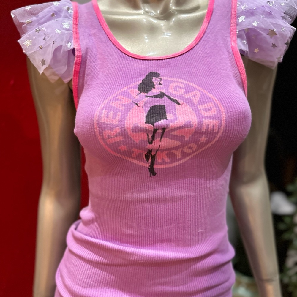 ⚡️Bettie Page 1950 Pin-Up Queen distressed graffiti ruffle sleeve top RENEGADE M